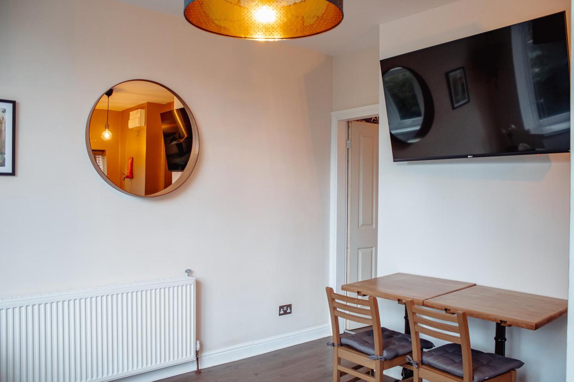 Ferienwohnung Spacious Flat With Free Parking Harrogate Exterior foto